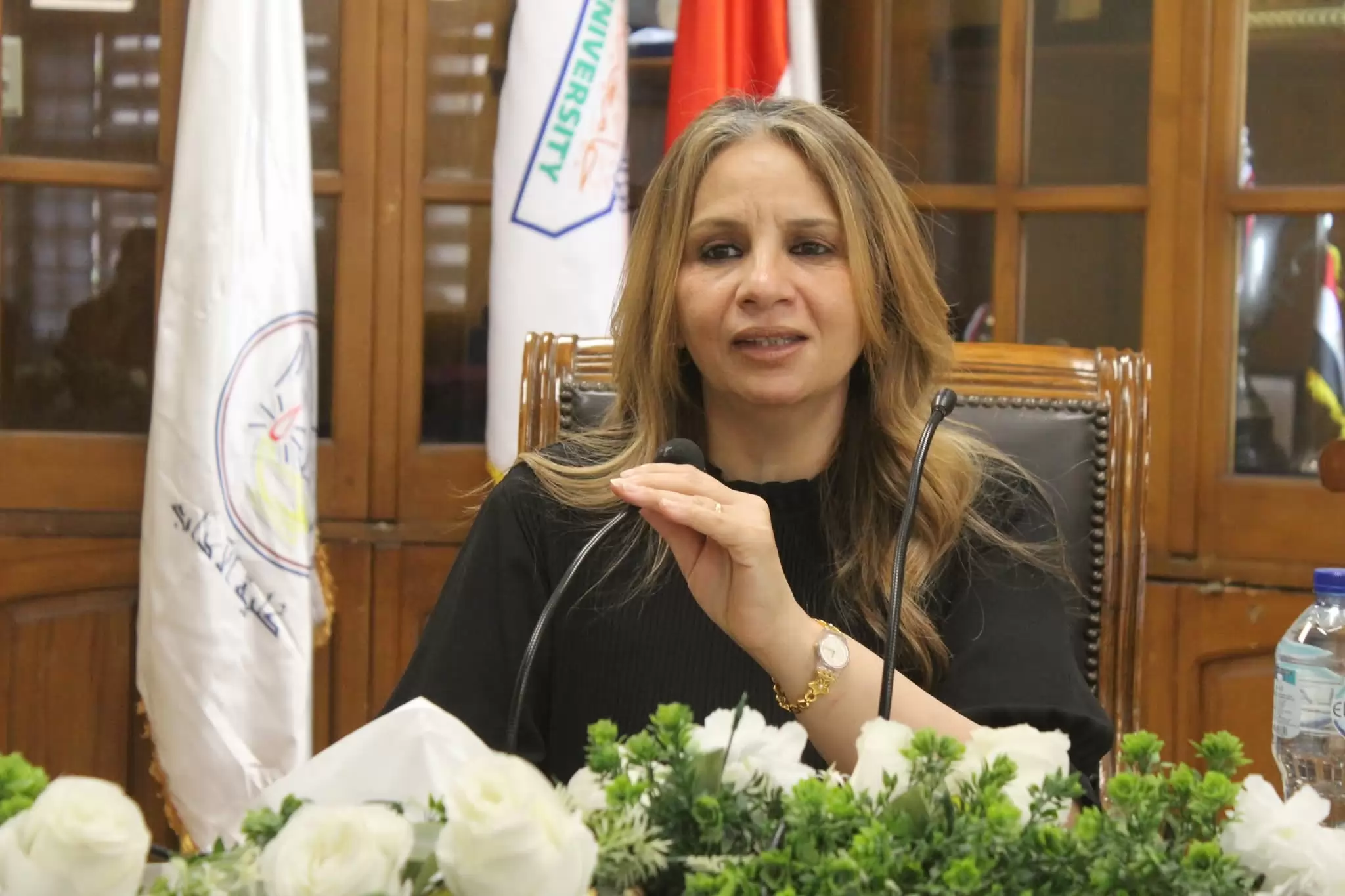 آداب عين شمس تحتفل تفعيل معامل الاختبارات الإلكترونية