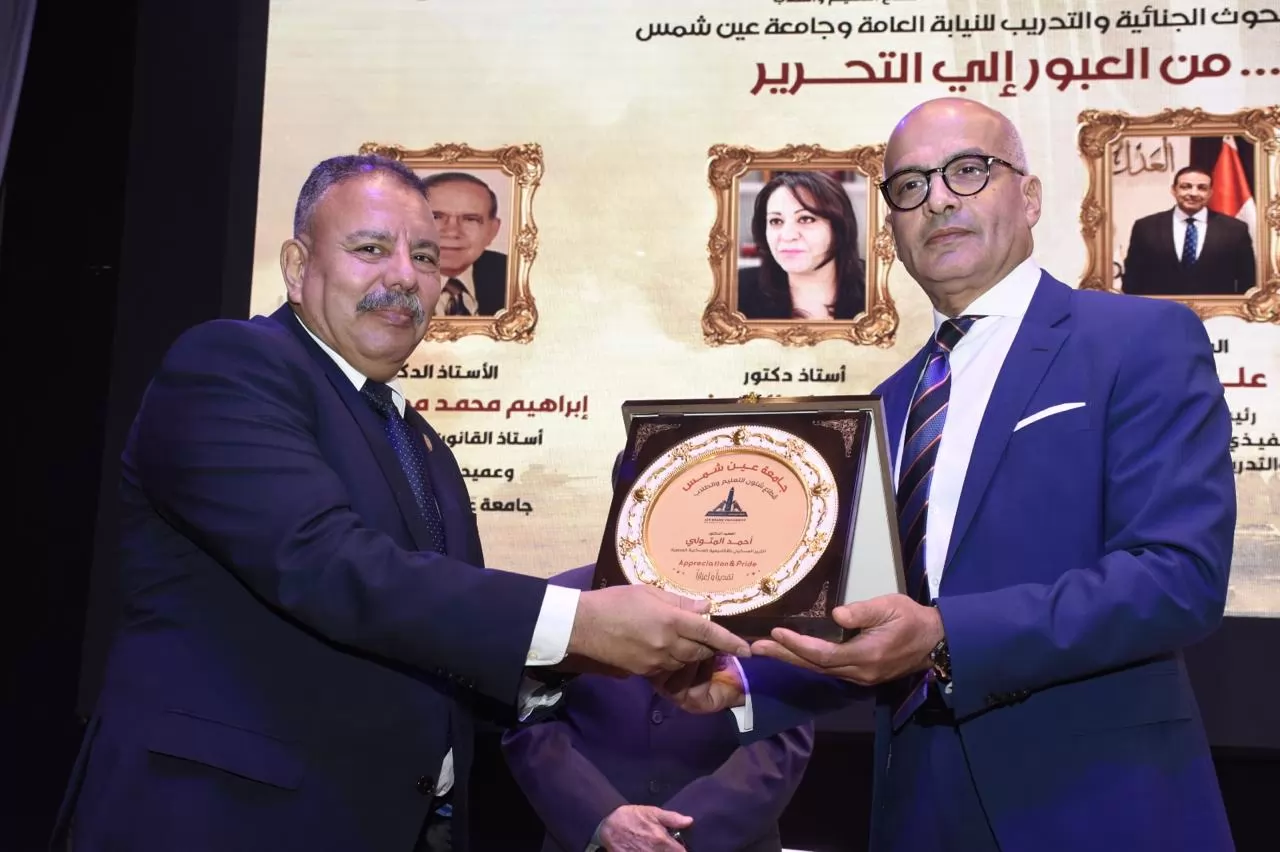 انطلاق فعاليات الصالون الثقافي بجامعة عين شمس