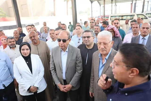كدواني يفتتح مجمع مواقف سمالوط الجديد لإنهاء العشوائية المرورية 