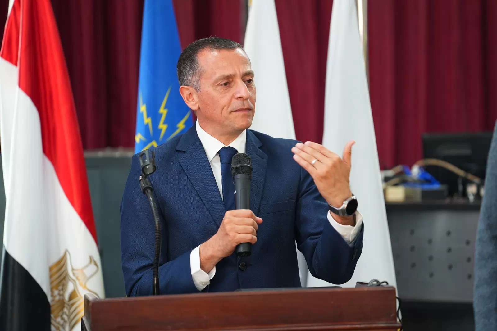 وزيرالعمل:نتعاون مع شركاء العمل لتنفيذ خطط