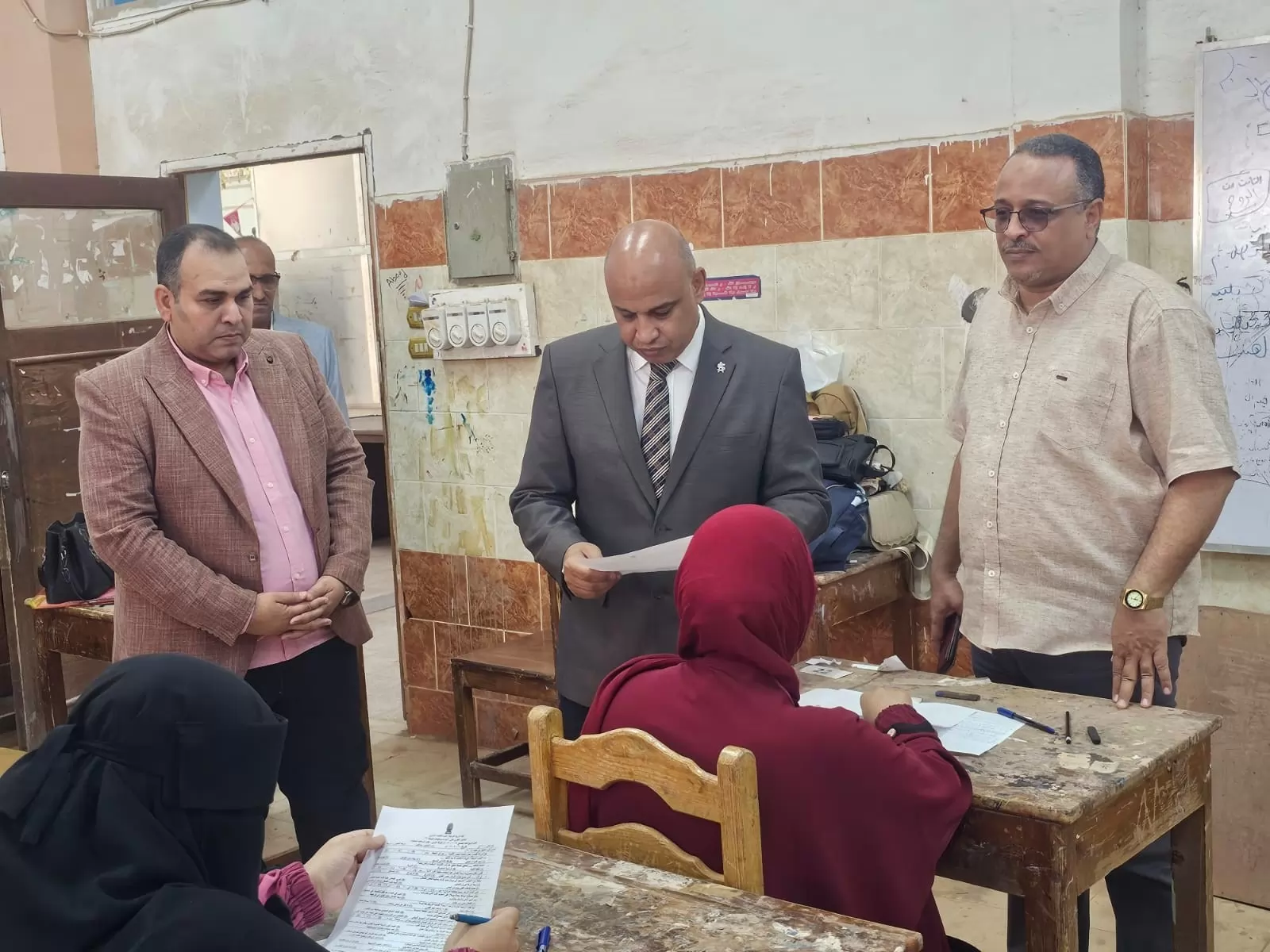 انتظام امتحانات الفصل الدراسي الثاني بكليات جامعة قنا 