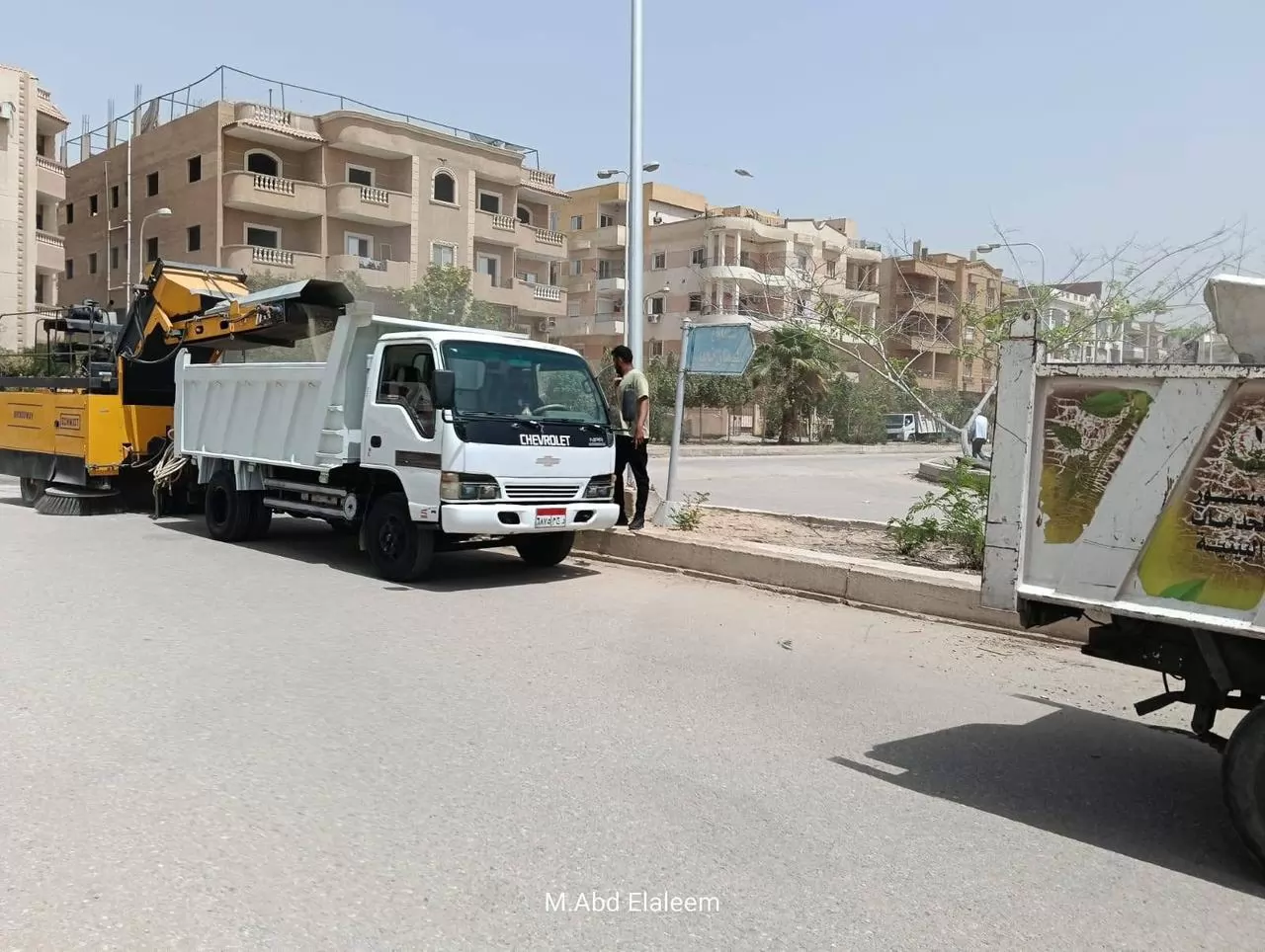 رئيس جهاز العبور فى جولة ميدانية موسعة بالحي التاسع 