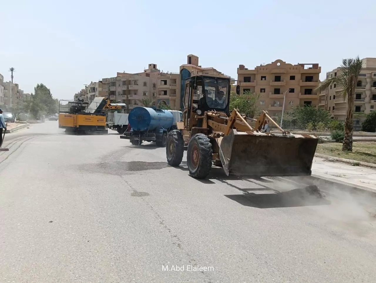 رئيس جهاز العبور فى جولة ميدانية موسعة بالحي التاسع 