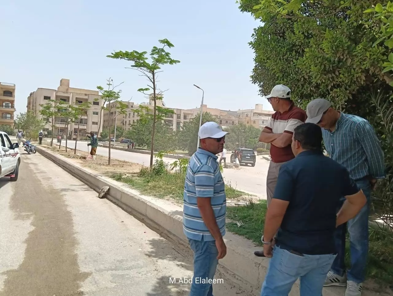 رئيس جهاز العبور فى جولة ميدانية موسعة بالحي التاسع 
