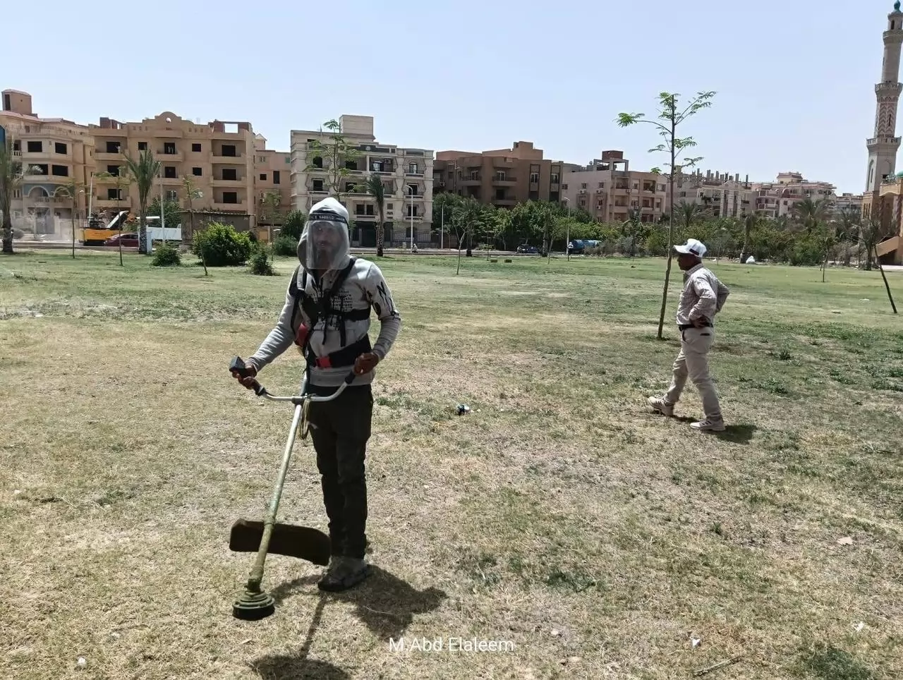 رئيس جهاز العبور فى جولة ميدانية موسعة بالحي التاسع 