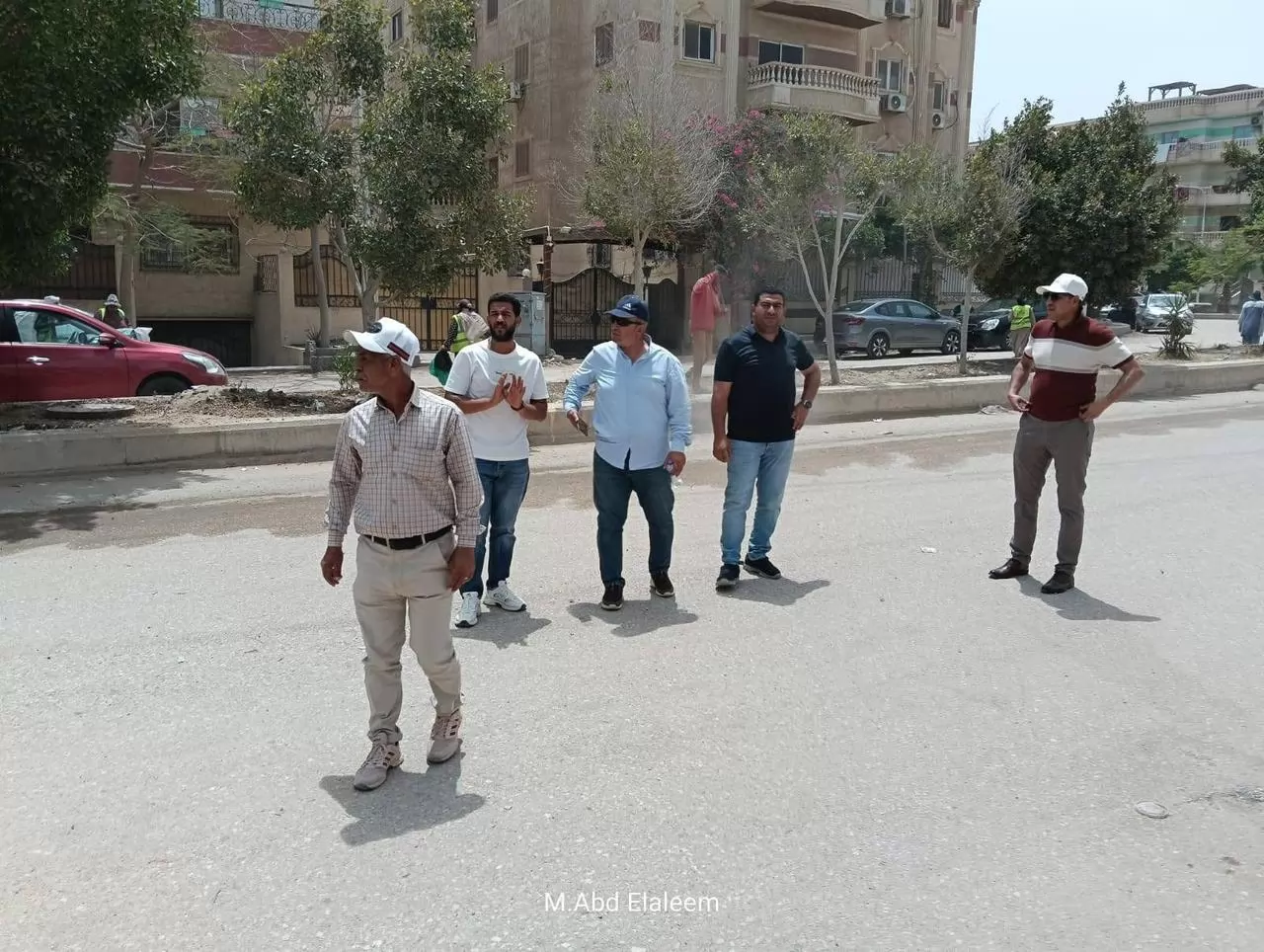 رئيس جهاز العبور فى جولة ميدانية موسعة بالحي التاسع 