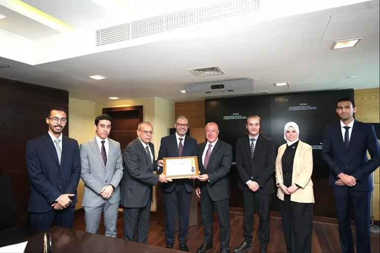 البنك الأهلي المصري يحتفظ للعام الثالث عشر بشهادة الامتثال والتوافق مع معاییر متطلبات هيئتي الفيزا والماستر كارد العالمية بنسخه الإصدار PCI DSS V4.0.1