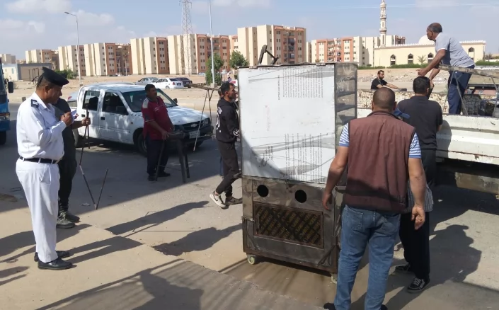  حملات مكثفة لإزالة الإشغالات بالعاشر من رمضان .. صور