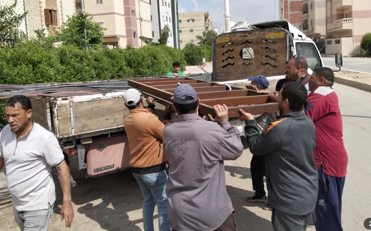  حملات مكثفة لإزالة الإشغالات بالعاشر من رمضان .. صور