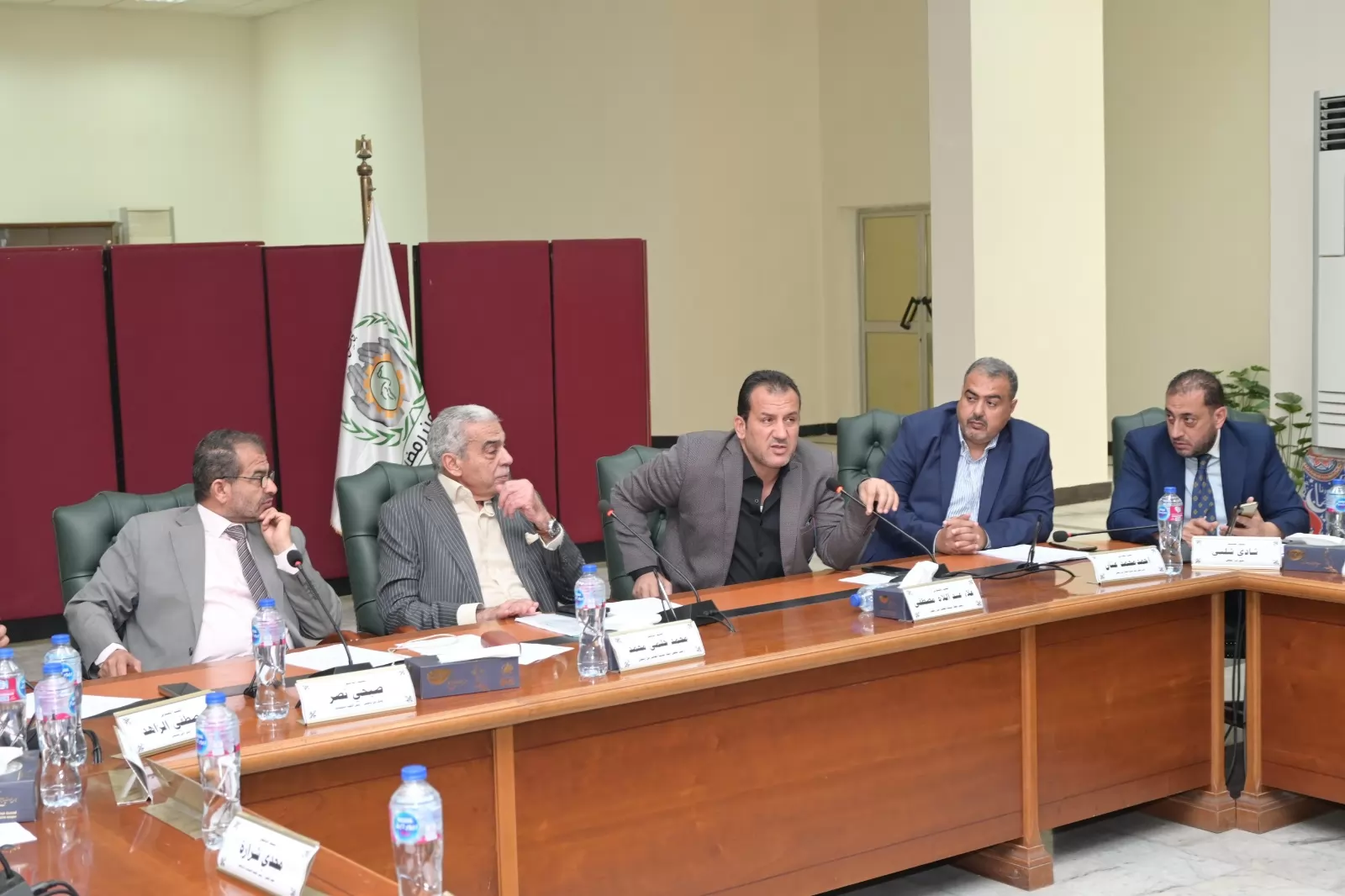 قرارات جديدة من مجلس أمناء المدينة بالعاشر من رمضان