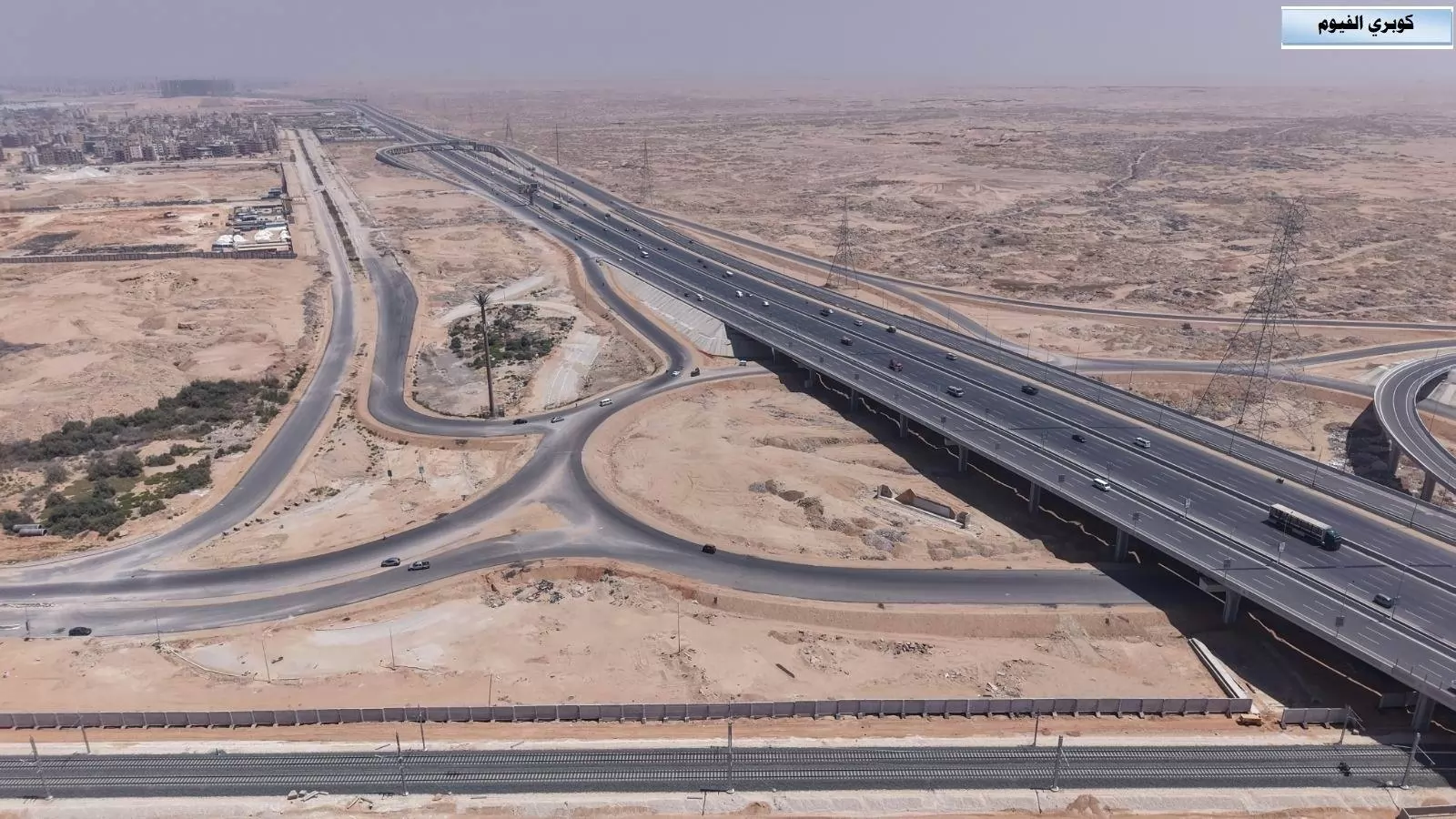 وزير النقل يتفقد مشروع القطار الكهربائي السريع من السخنة إلى الإس