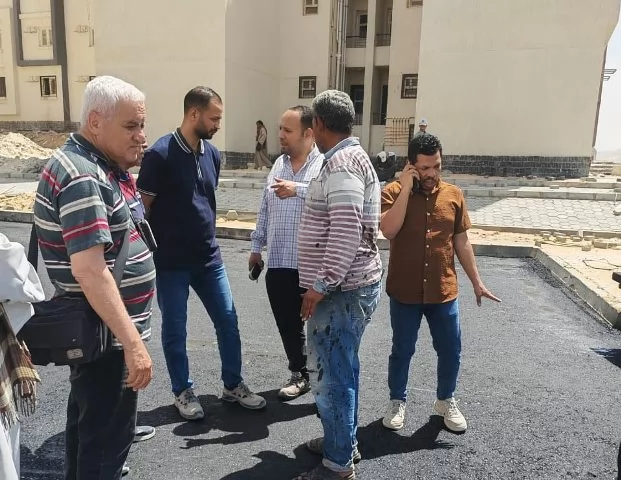 تعرف على أحدث مشروعات الطرق والتطوير فى مدينة 15 مايو.. بالصور