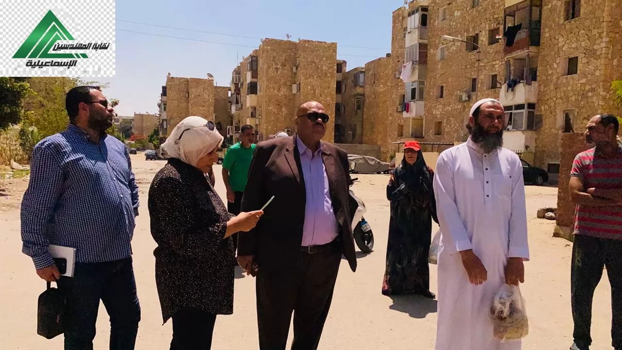 نقابة مهندسين الإسماعيلية تعاين الحالة الإنشائية لعقار محترق..صور