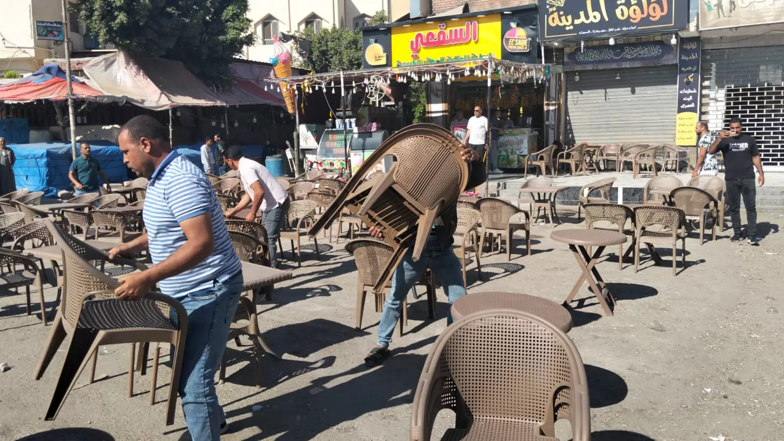 جهاز العاشر من رمضان يشن حملة مكبرة ويزيل 60 حالة إشغال