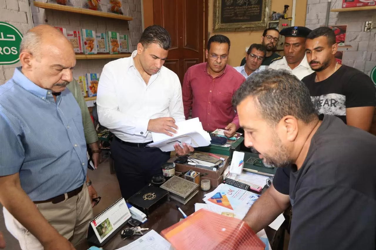 محافظ السويس يقود جولة مفاجئة على مخزن مجمدات ومستودع بوتاجاز 