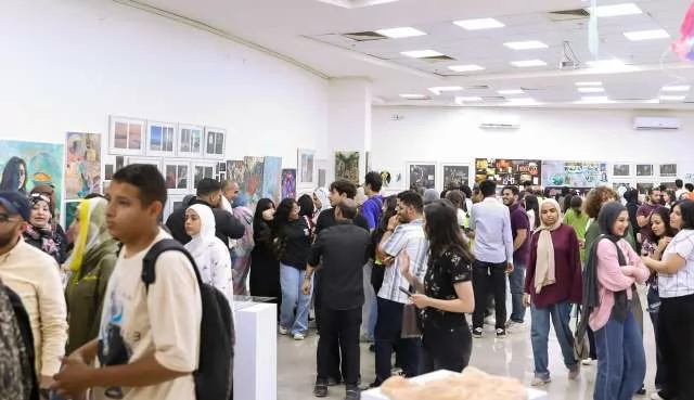 الجامعة المصرية الروسية تنظم معرض حصاد 4 بمشاركة 200 عمل فنى.. صو