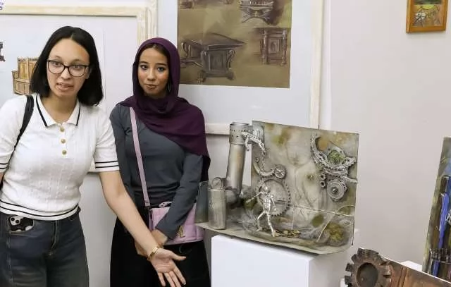 الجامعة المصرية الروسية تنظم معرض حصاد 4 بمشاركة 200 عمل فنى.. صو
