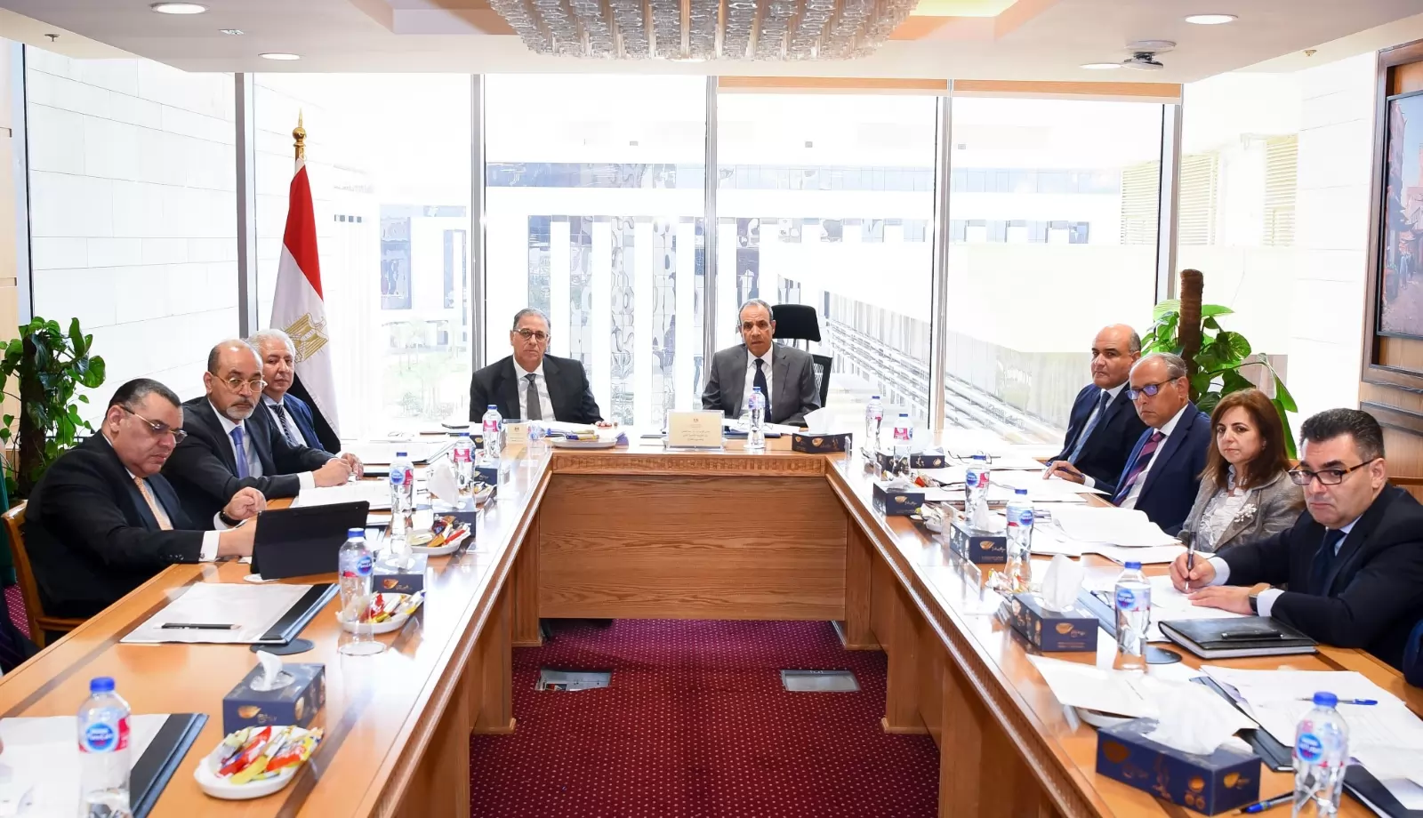 وزير الخارجية يشارك بالاختبار الشفوي للمتقدمين للتعيين بالوزارة