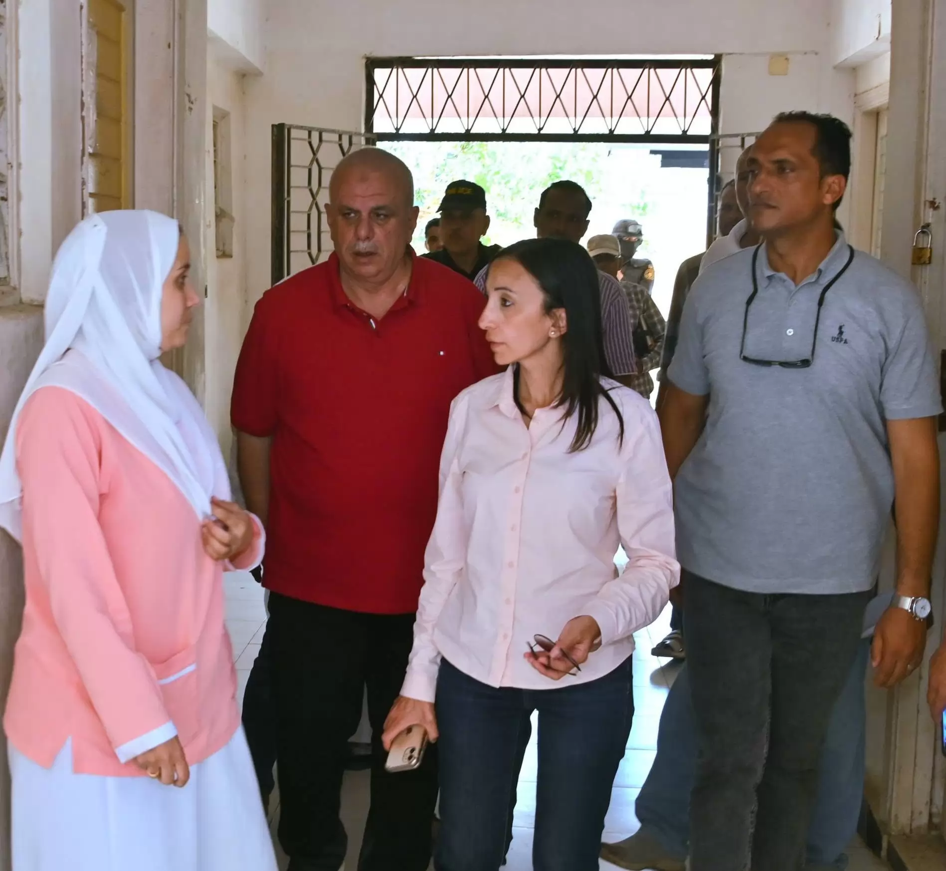محافظ البحيرة تتفقد طب الاسرة و مجمع فرهاش السكني