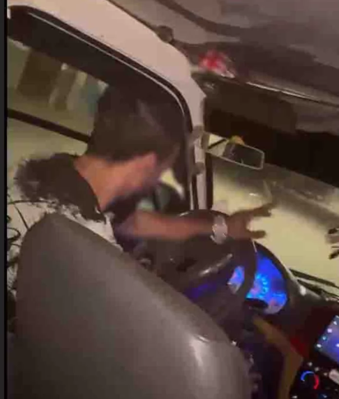 الأمن يضبط سائق ميكروباص قاد برعونة تحت تأثير المخدرات بالفيوم