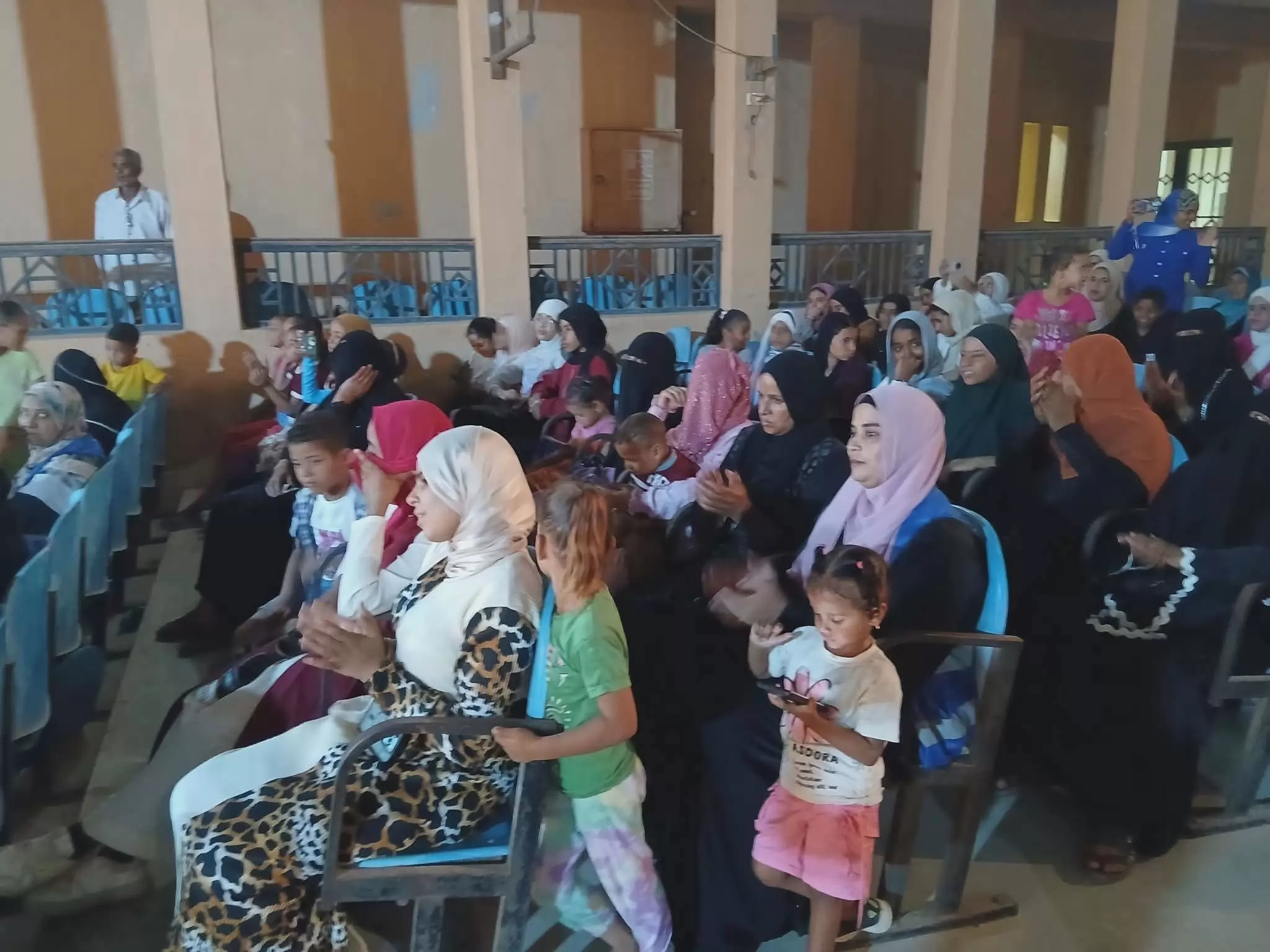 ختام فعاليات مشروع مسرح المواجهة والتجوال والعرض المسرحي السمسمية