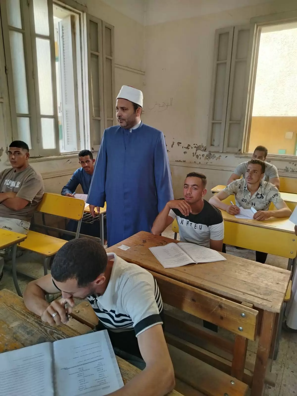 هدوء وانضباط بلجان الثانوية الأزهرية للقسم الأدبي بالمنيا