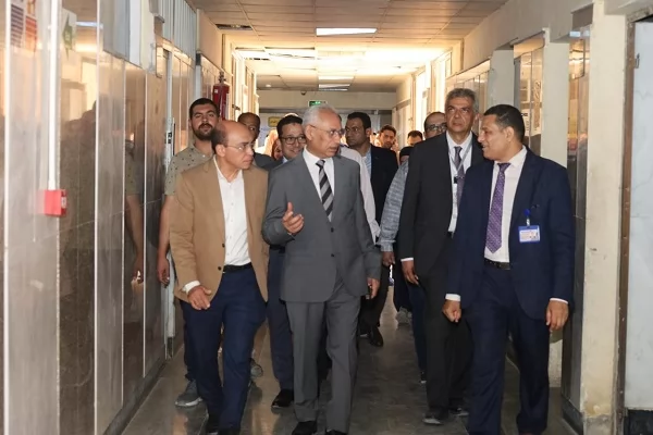 رئيس جامعة المنيا يتفقد اعمال التطوير  لمستشفى القلب والصدر 