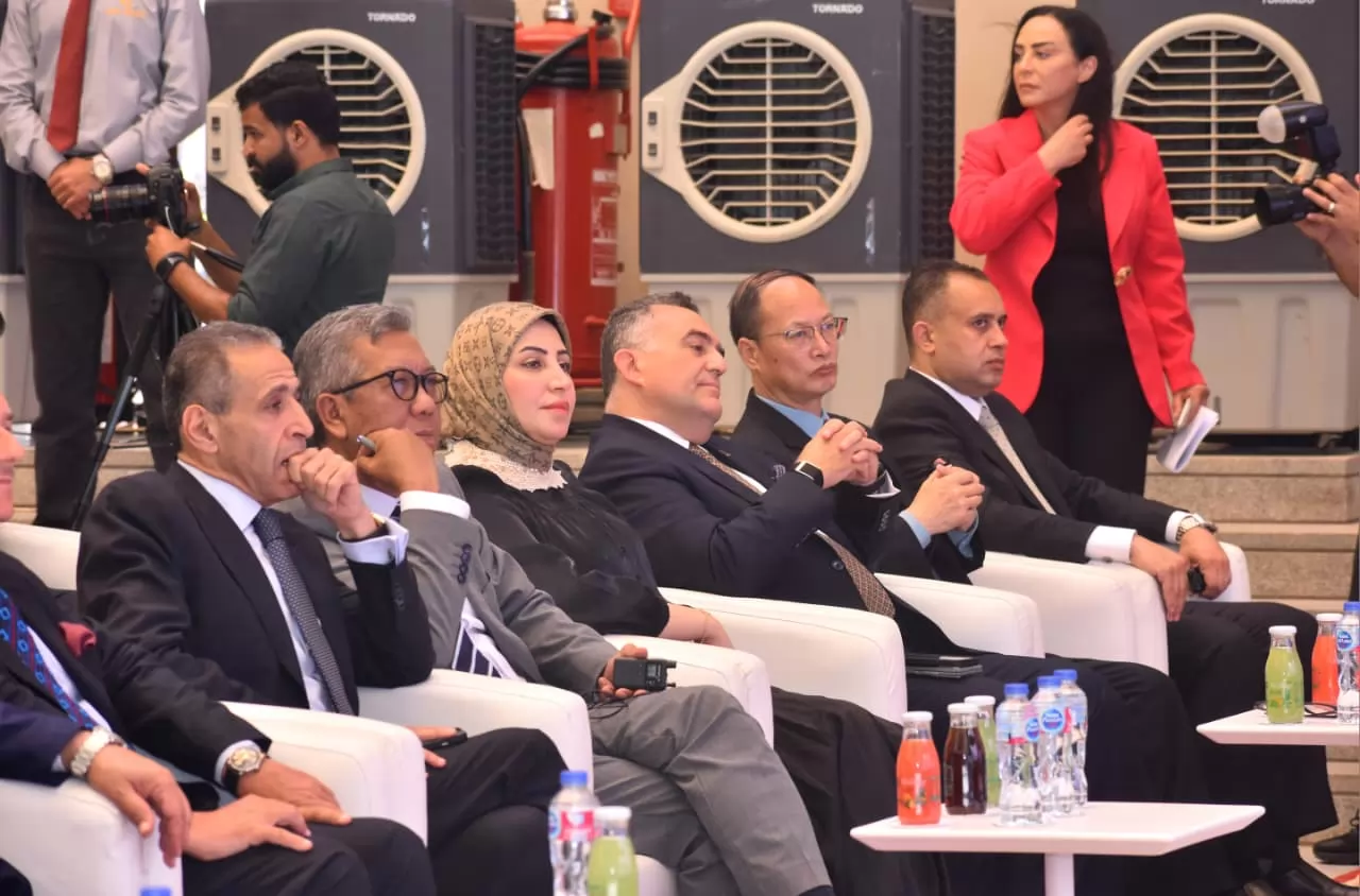 رئيس جهاز العلمين الجديدة يستعرض فرص الاستثمار بالمدينة .. صور