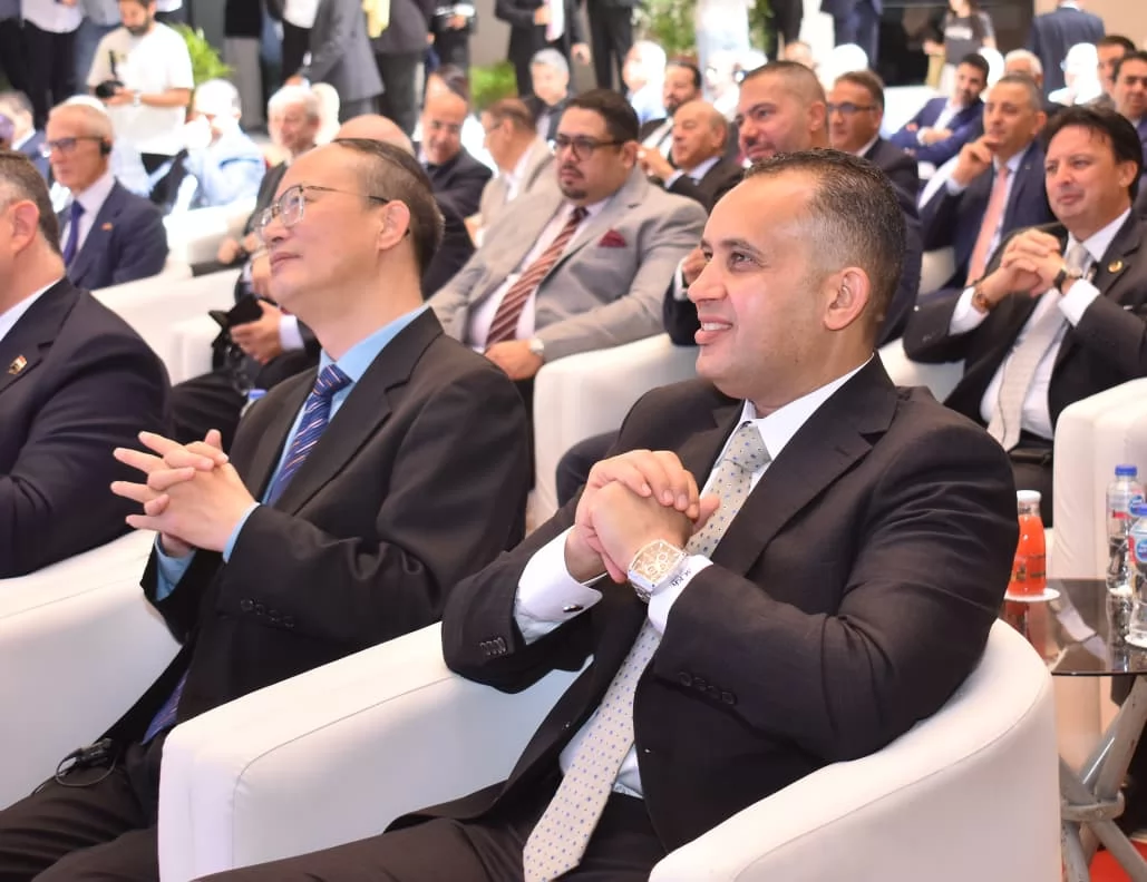 رئيس جهاز العلمين الجديدة يستعرض فرص الاستثمار بالمدينة .. صور