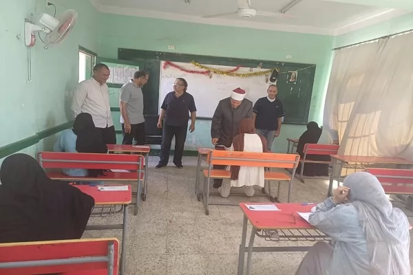 رئيس منطقة جنوب سيناء الأزهرية يتابع امتحانات الثانوية الازهرية