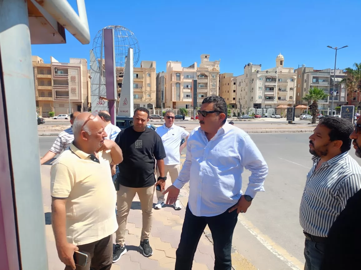 رئيس جهاز العلمين الجديدة.. يتابع معدلات تنفيذ أعمال الطرق والمرا