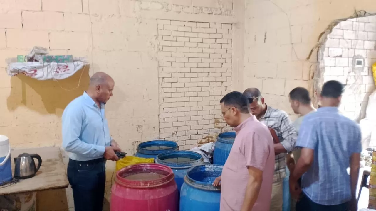 ضبط نص طن عسل فركتوز غير صالح للاستهلاك الآدمي بسمالوط