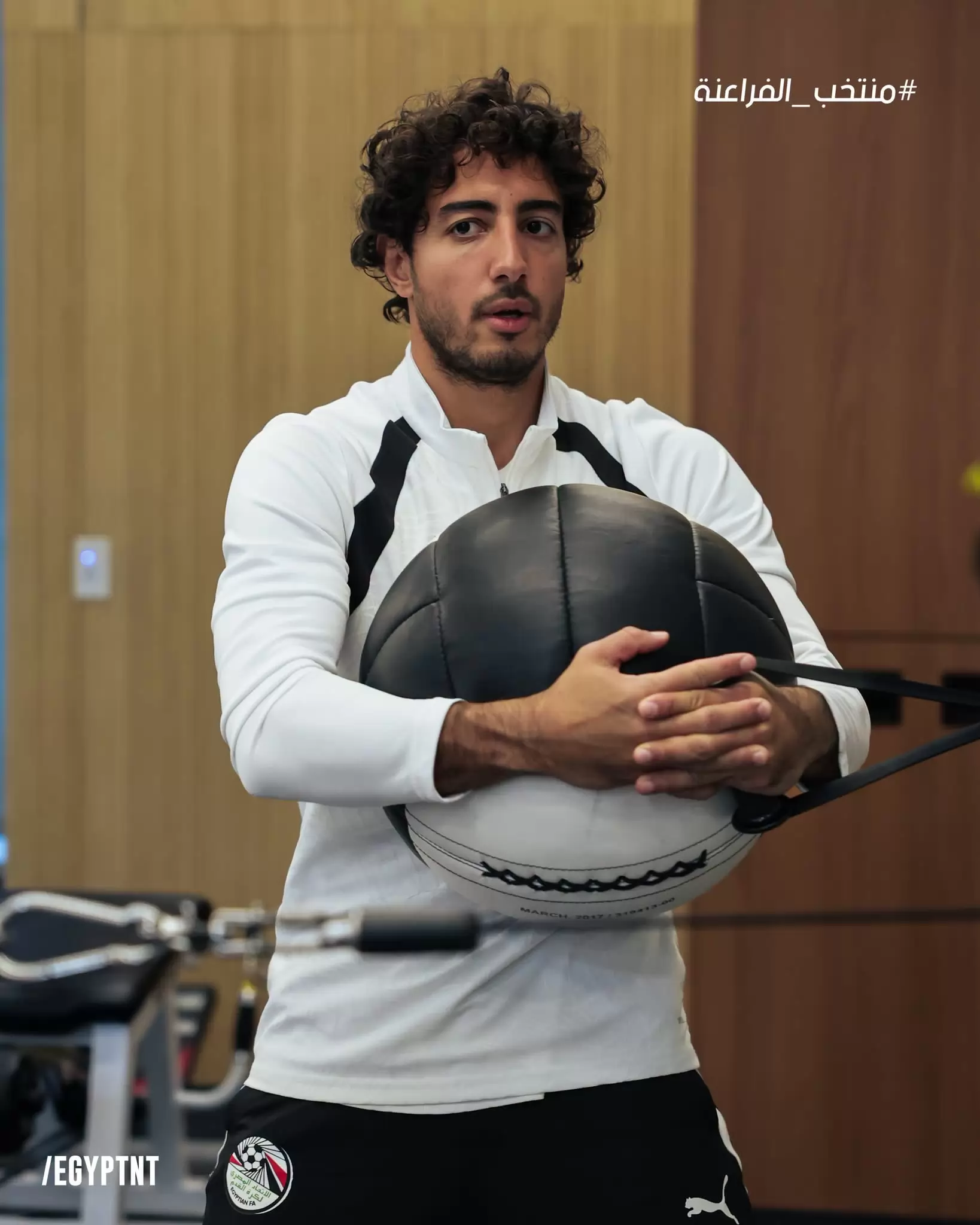 منتخب مصر يبدأ الاستعداد لمواجهة أستراليا في كأس العالم .. صور