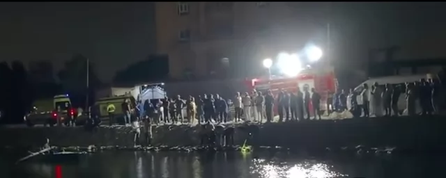 انتشال جثمان سائق وسيارة ربع نقل من ترعة المريوطية