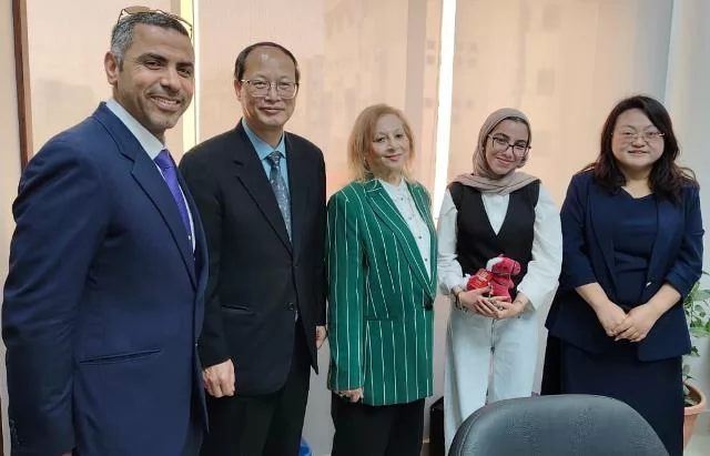 تفاصيل زيارة وفد سفارة الصين فى كلية الألسن بالجامعة المصرية الرو