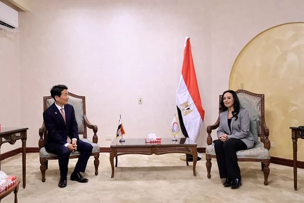 مايا مرسي تشهد توقيع شراكة مصرية كورية لتعزيز الإغاثة الإنسانية ف