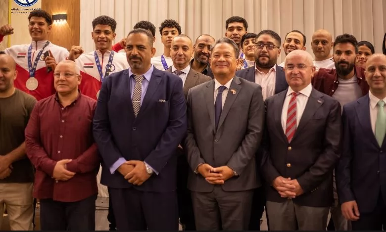 تكريم أبطال منتخب مصر للشباب للمواي تاي في بطولة العالم