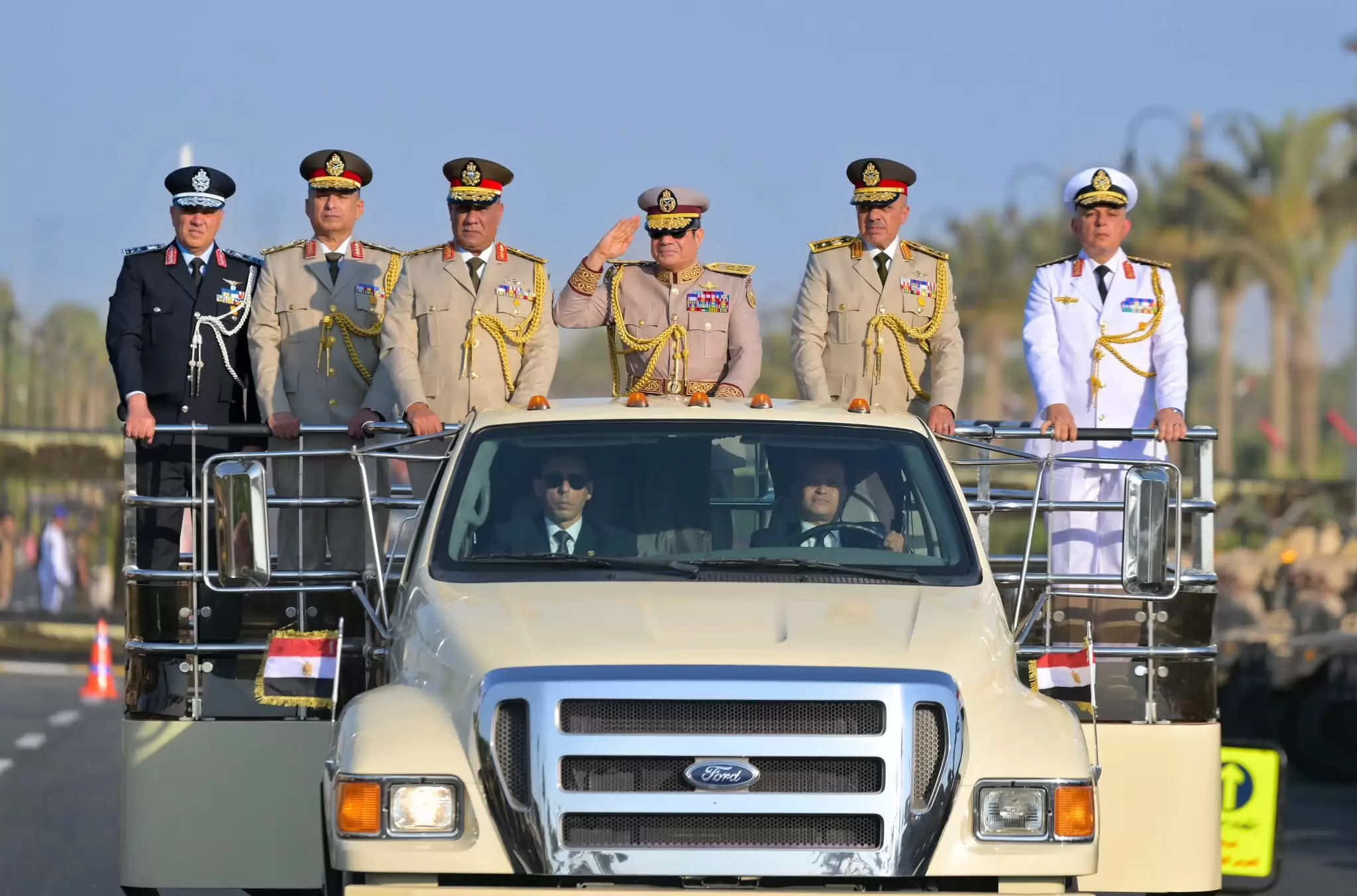 الرئيس السيسي: نعمل بكل ما أوتينا من قوة وعزيمة لبناء الدولة المص