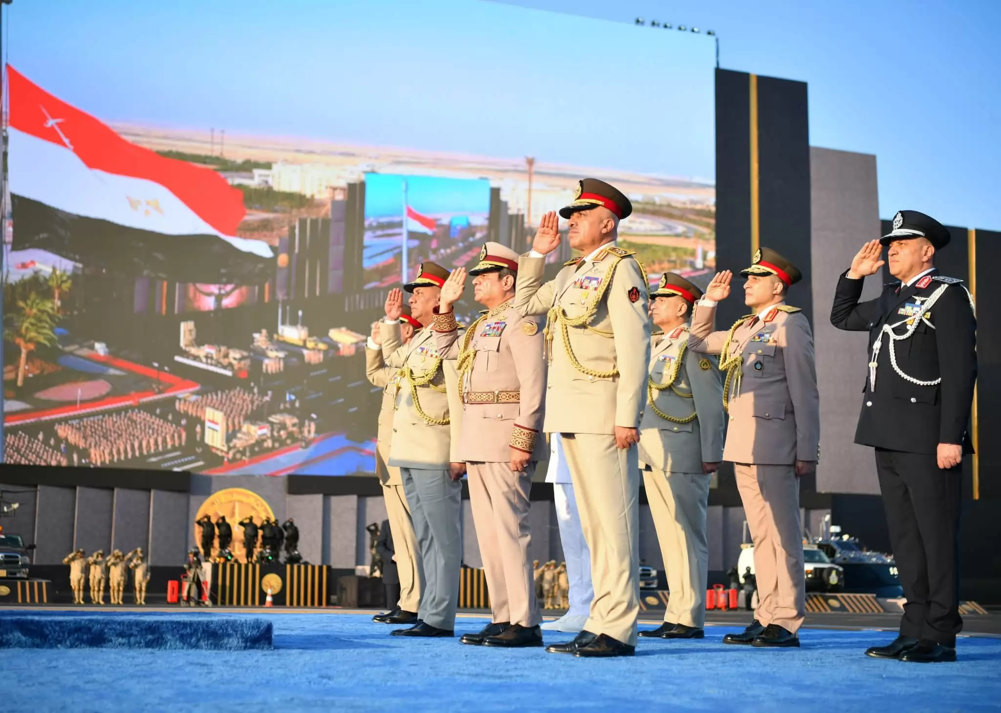 الرئيس السيسي: نعمل بكل ما أوتينا من قوة وعزيمة لبناء الدولة المص