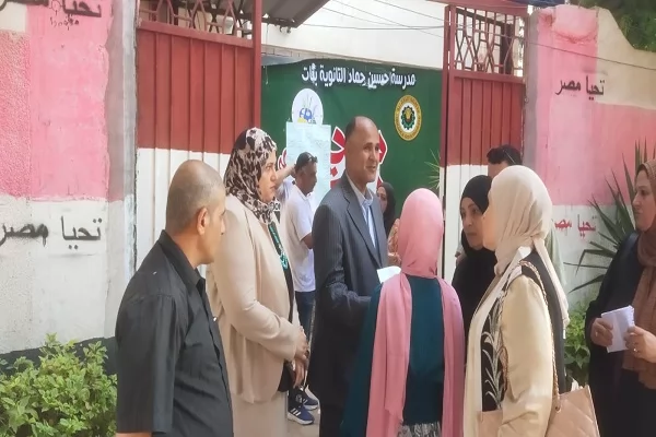تفاؤل وفرحة طلاب الثانوية العامة بالدقهلية عقب امتحان الانجليزي