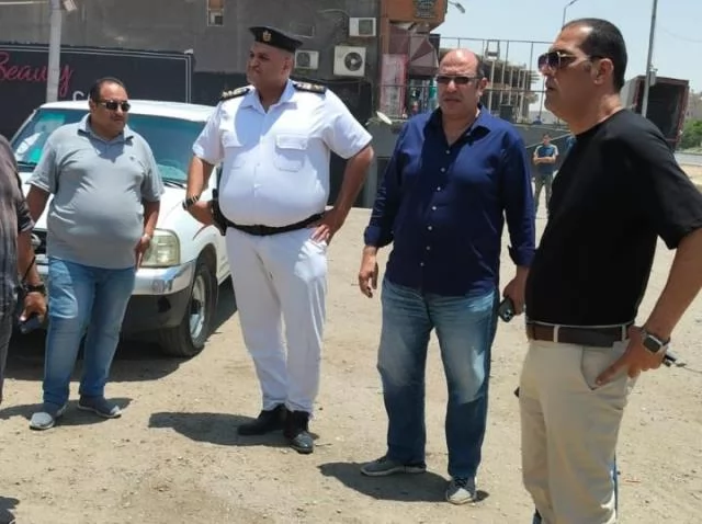 جهاز 15 مايو يزيل تعديات على أراضى الدولة وزراعة مخالفة بالمدينة.