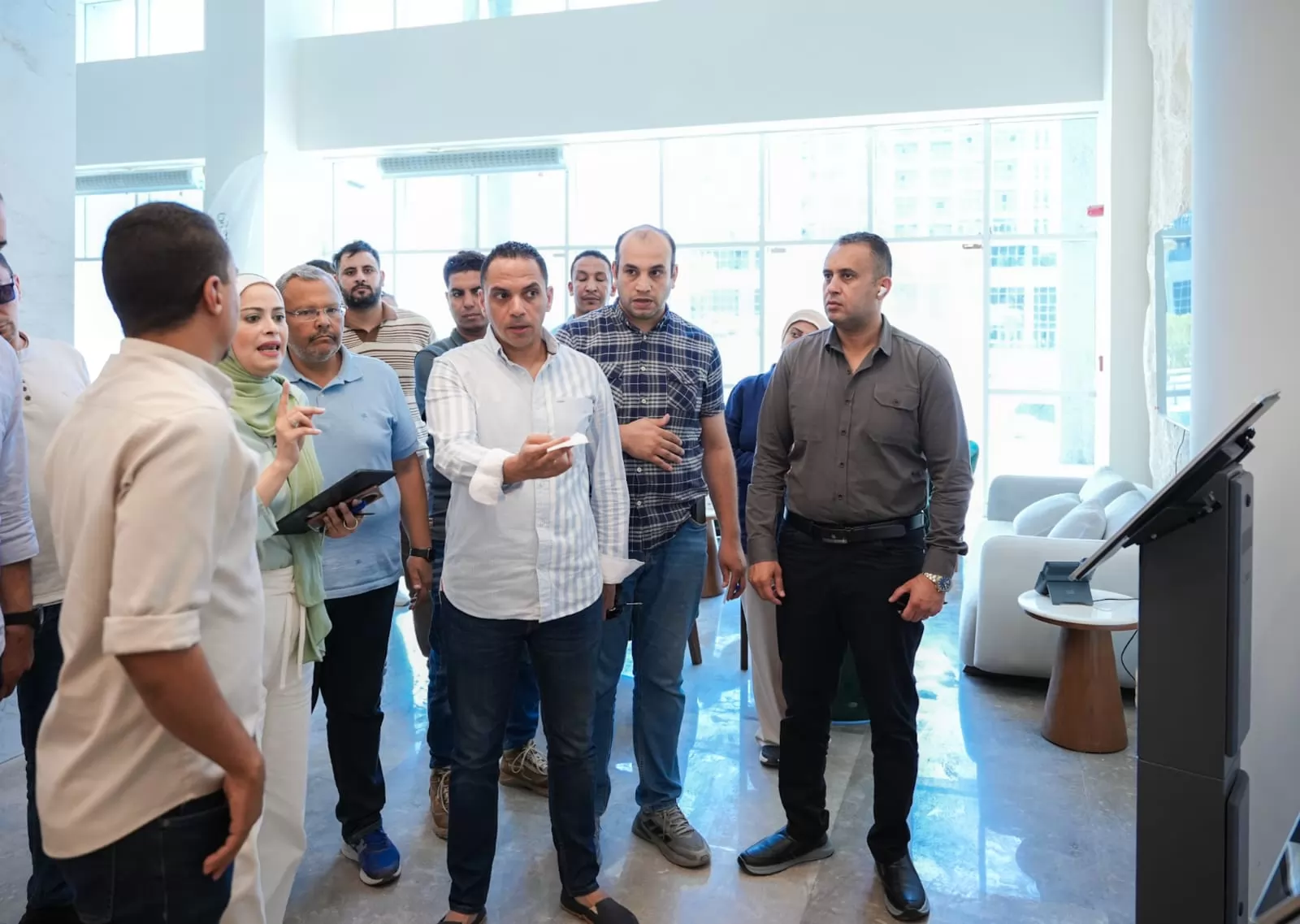 تفاصيل زيارة وفد نظم المعلومات للمركز التكنولوجي بالعلمين .. صور