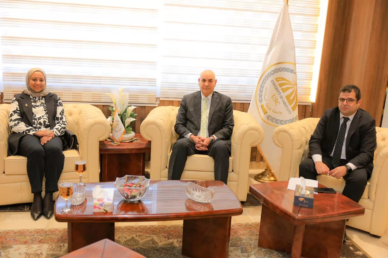 رئيس جامعةالسادات يلتقى وفد معهد تكنولوجيا المعلومات فرع المنوفية