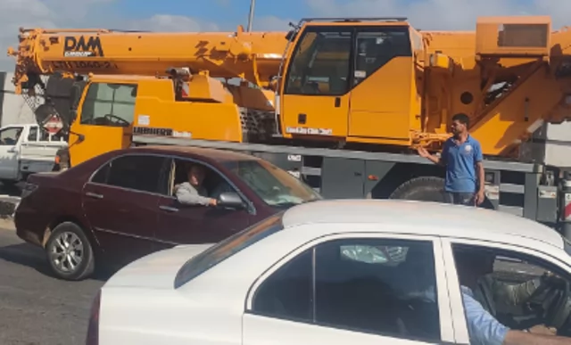أصطدام سيارة نقل بتوك توك وملاكي باتجاه المنصورة