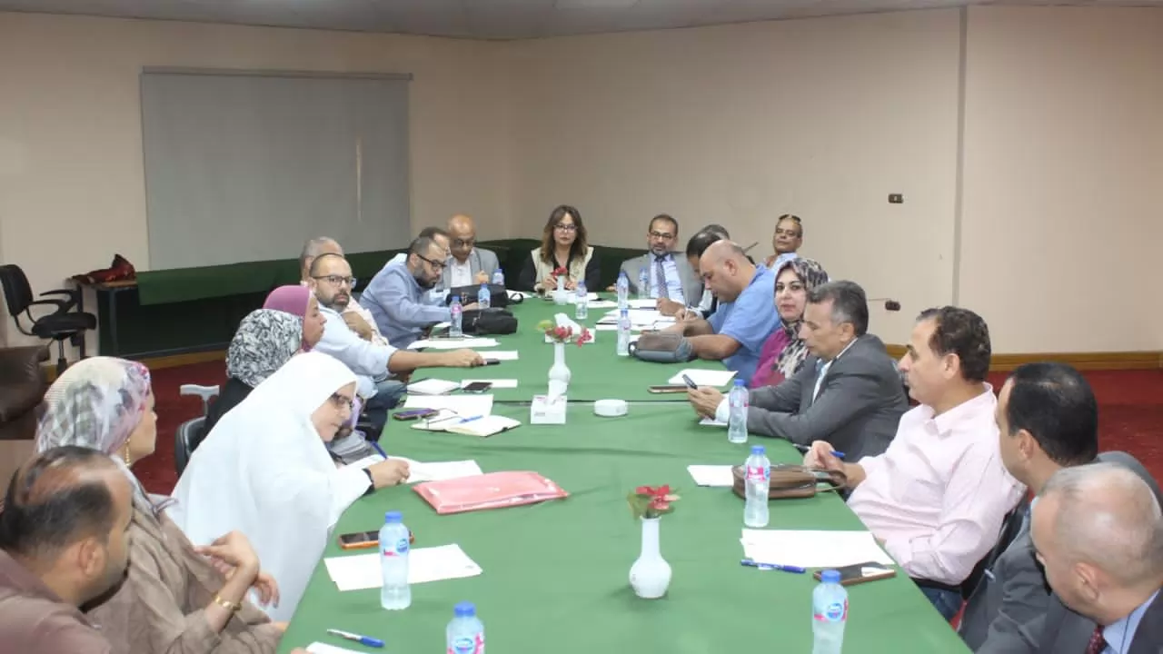 النجار:تطويرالكوادر البشريةيعزز كفاءةالتجارةالخارجيةوتنافسيةالصاد