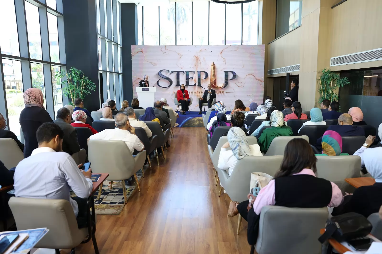 جامعة عين شمس تطلق مشروع STEP Up للمسارات التكميلية 
