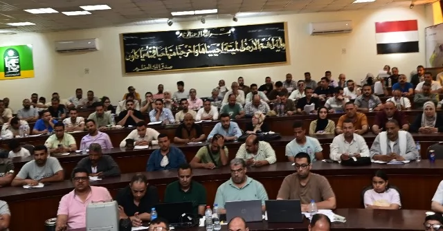 جهاز العاشر يعلن عن أسعار بيع 11 محل 22 باكية و5 ورش فى المزاد.. 