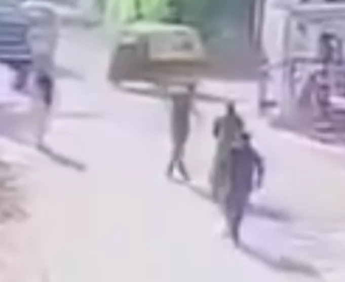 الداخلية تكشف ملابسات فيديو التعدي على فتاة بالضرب في البحيرة 