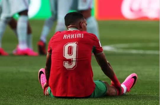 بالصور.. الحزن ينتاب لاعبي المغرب بعد نهاية مشوارهم بكأس العالم