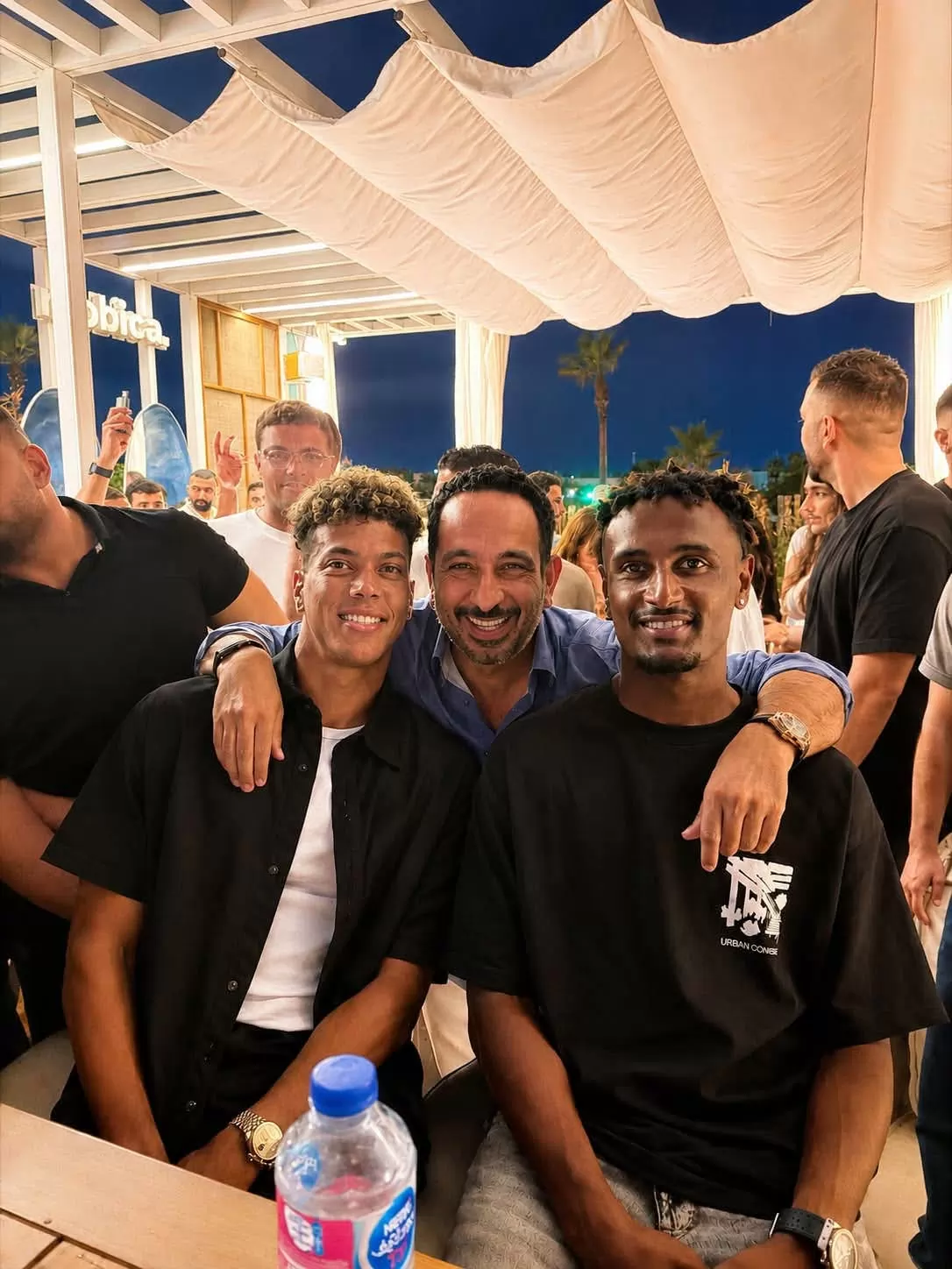 نجوم منتخب مصر وسط أجواء من البهجة والاحتفال في العلمين .. صور